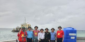 Về lại Trường Sa